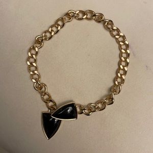 Large gold chain trendy